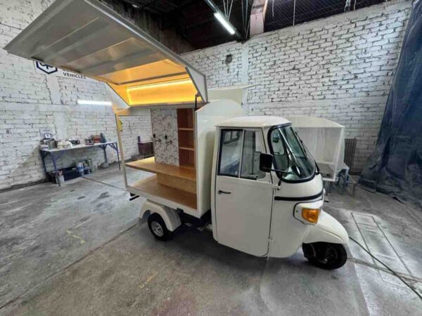 CUSTOM TRUCK - Image 3