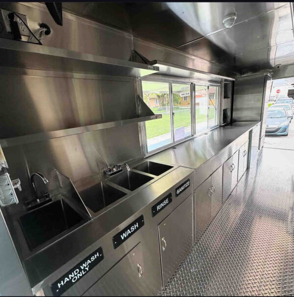 FOOD TRUCK - Image 4