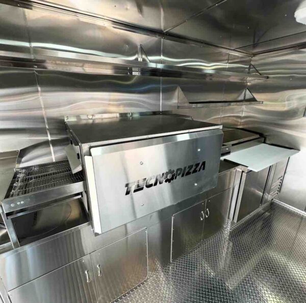 CUSTOM FOOD TRAILER - Image 4