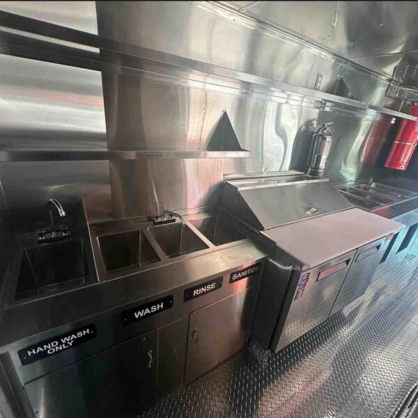 CUSTOM FOOD TRUCK - Image 5