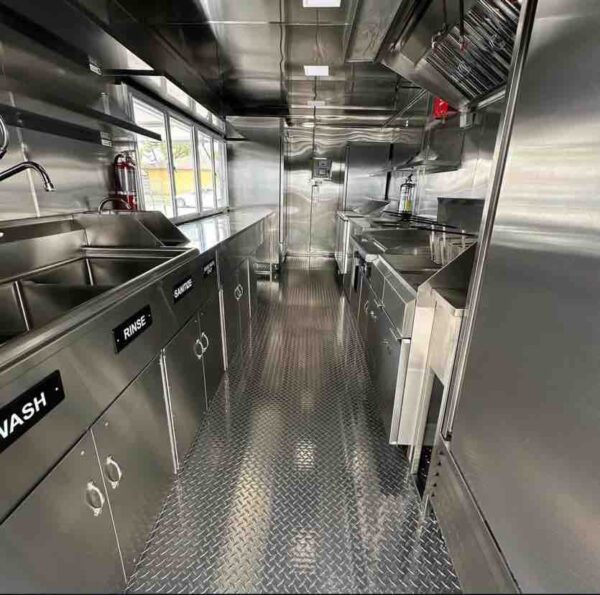 FOOD TRAILER - Image 5