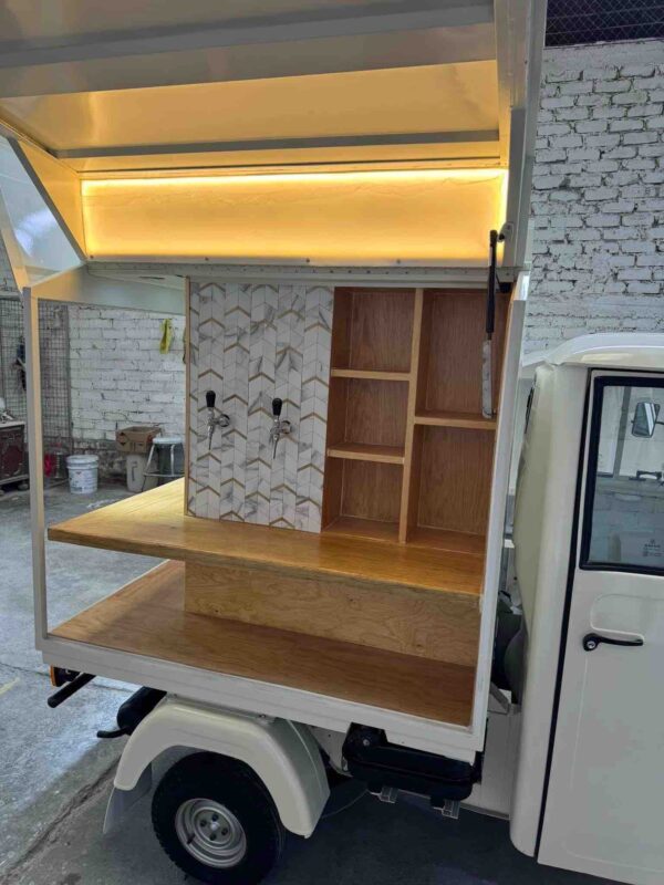 CUSTOM TRUCK - Image 5