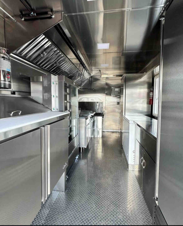 FOOD TRAILER - Image 5