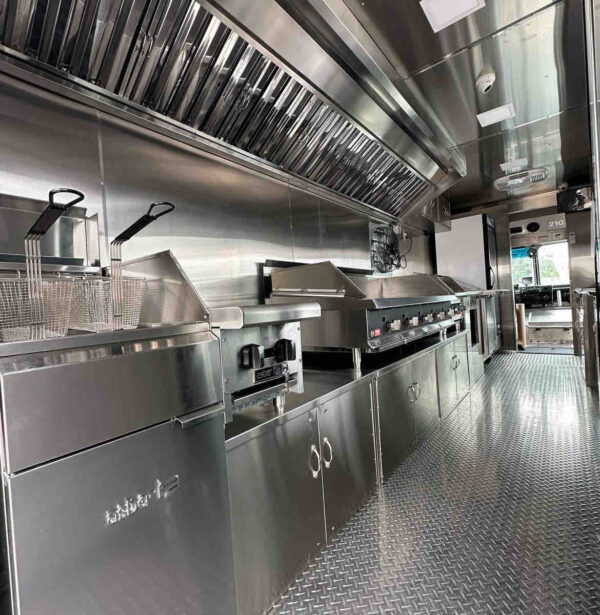 CUSTOM FOOD TRUCK - Image 5