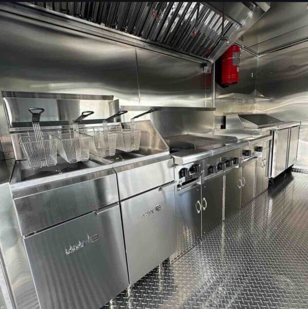 FOOD TRAILER - Image 6