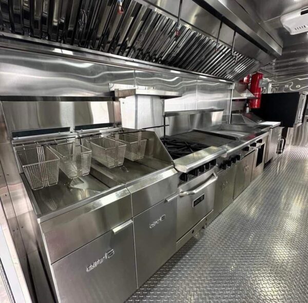 CUSTOM FOOD TRAILER - Image 9